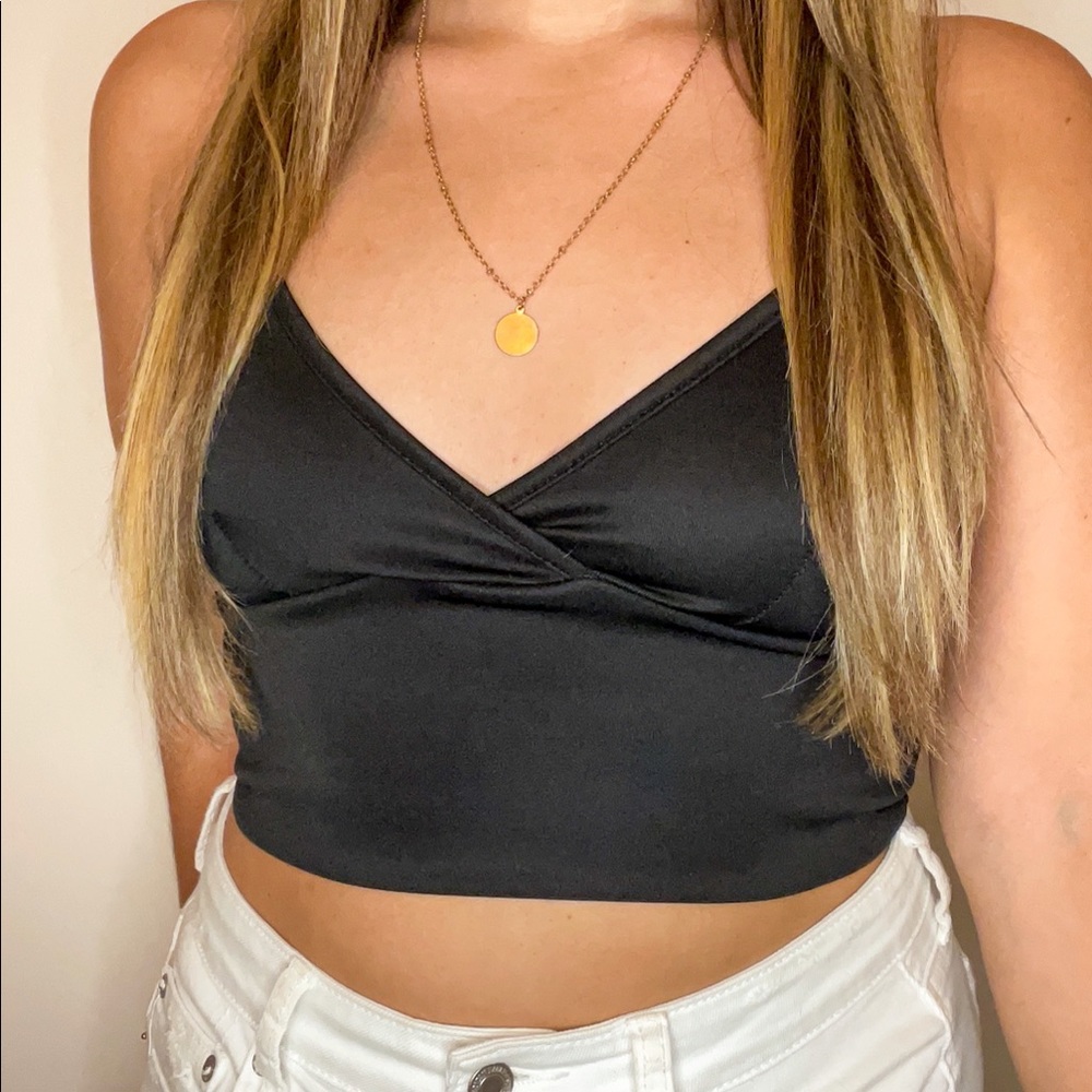 Black Cropped Tank